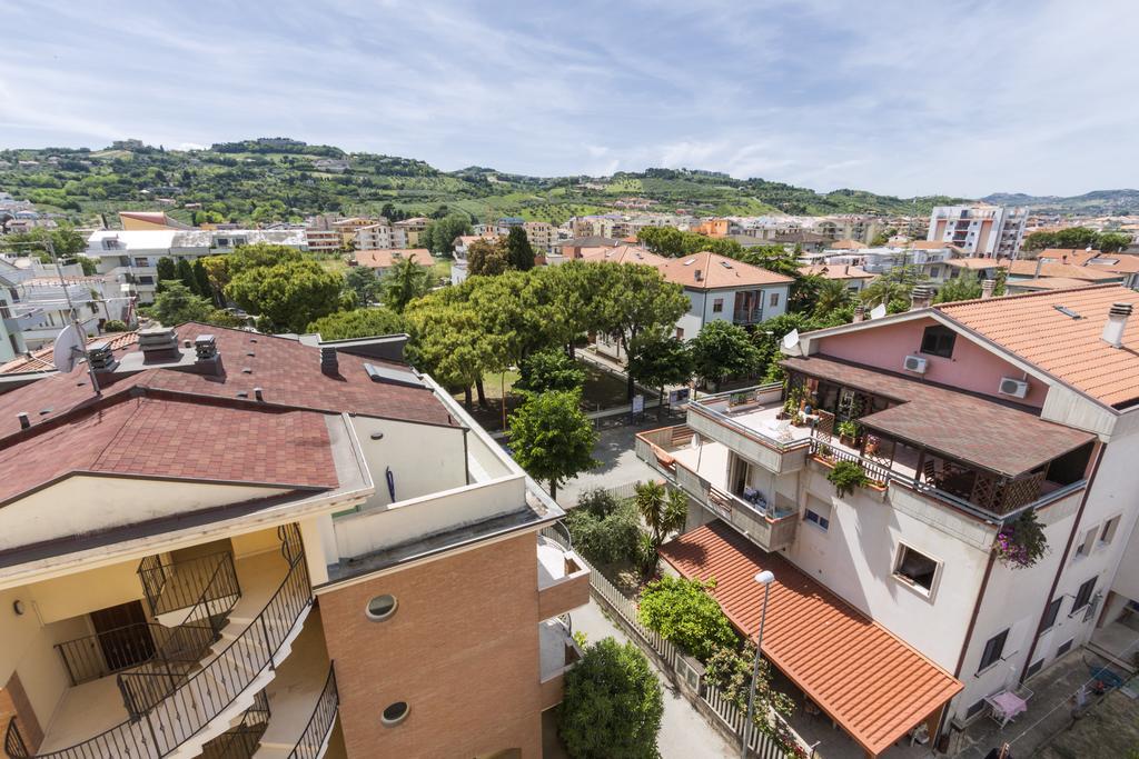 Residence Palazzo Sayonara Tortoreto Exterior photo